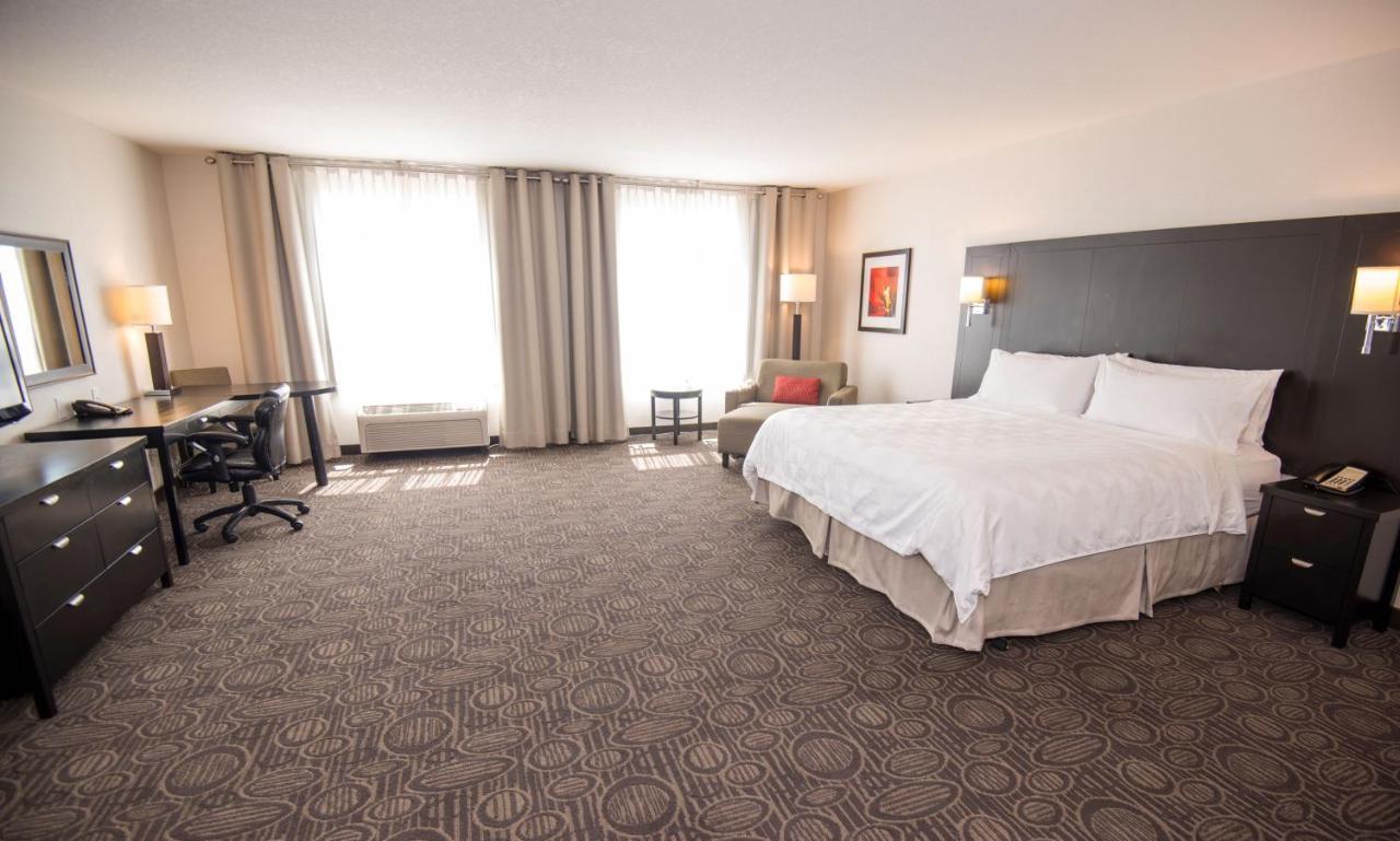 Holiday Inn Hotel & Suites Red Deer By Ihg Penhold Exterior photo