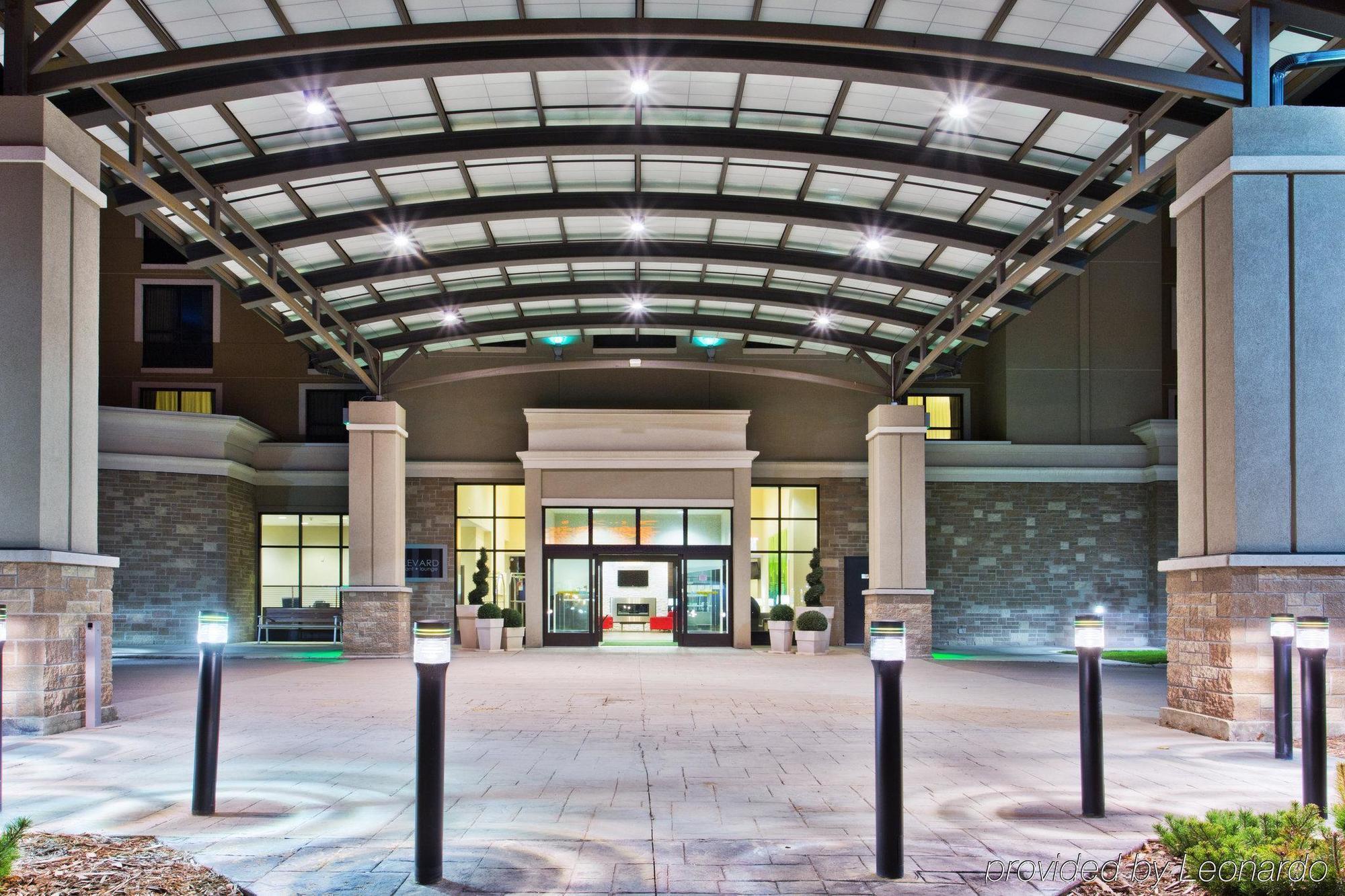 Holiday Inn Hotel & Suites Red Deer By Ihg Penhold Exterior photo