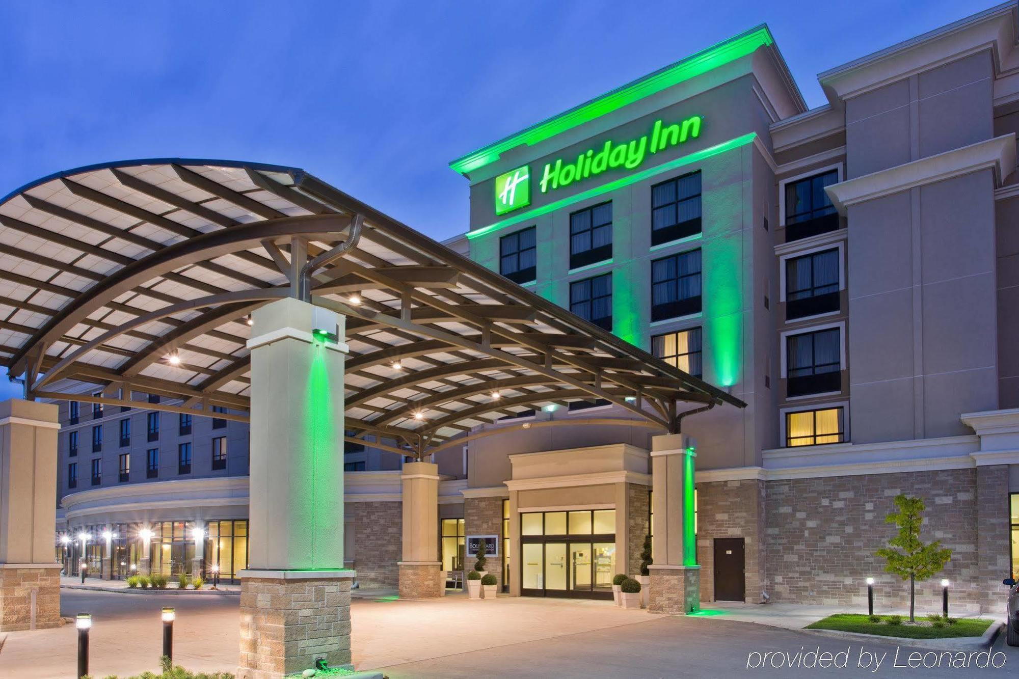 Holiday Inn Hotel & Suites Red Deer By Ihg Penhold Exterior photo