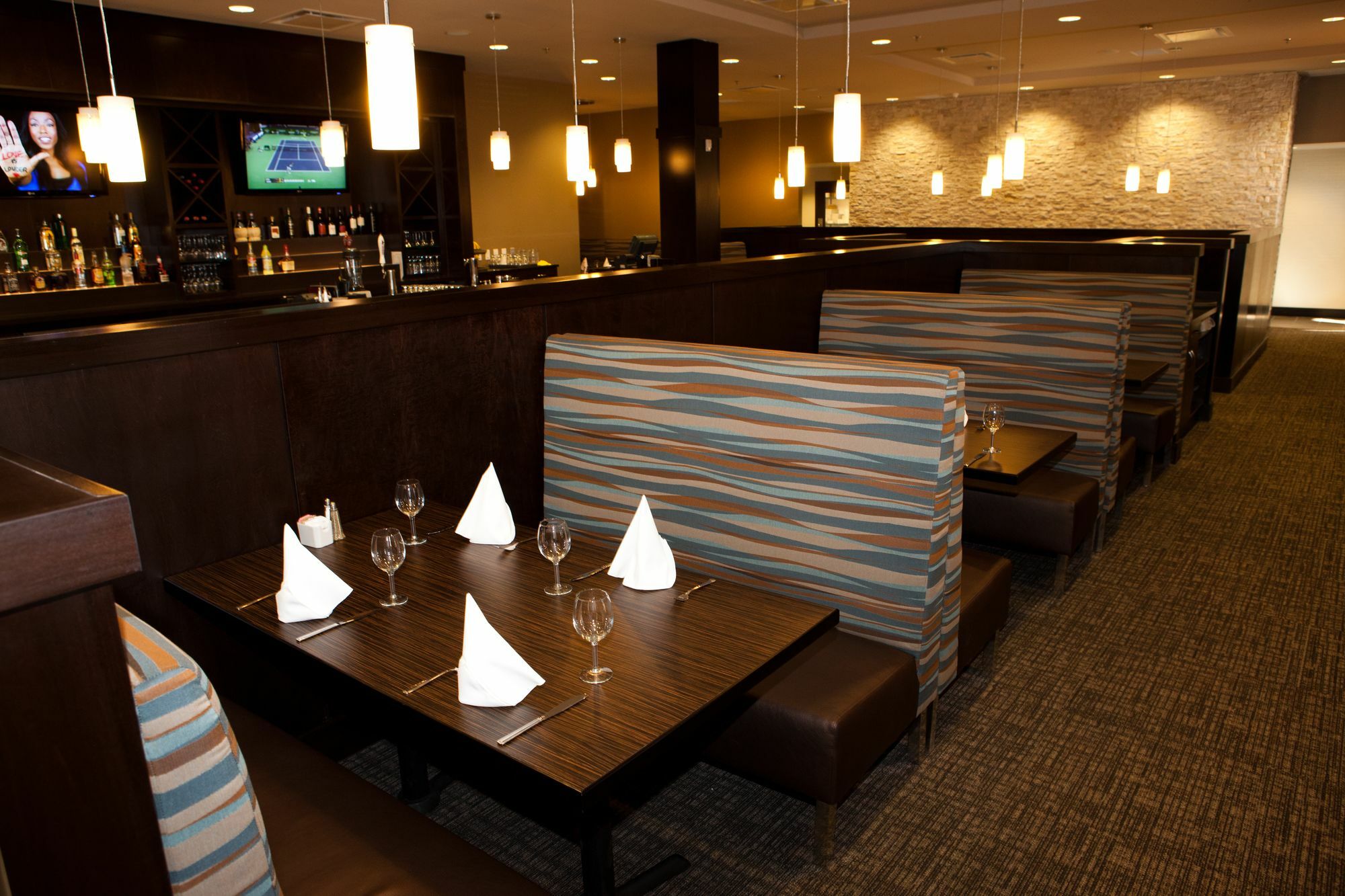 Holiday Inn Hotel & Suites Red Deer By Ihg Penhold Exterior photo